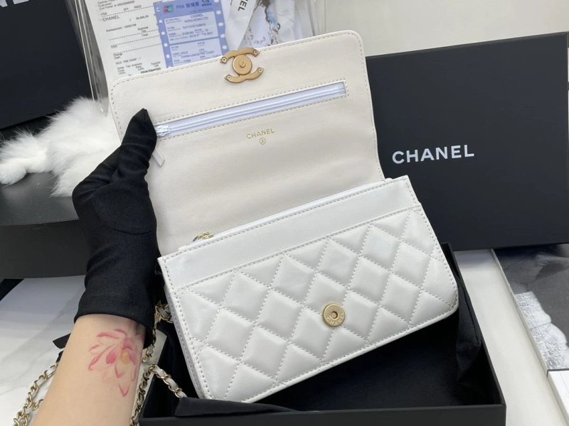 Ch**el woc bags 4017-1716