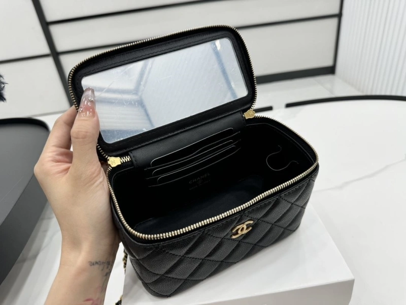 Ch**el cosmetic bags 4017-1725