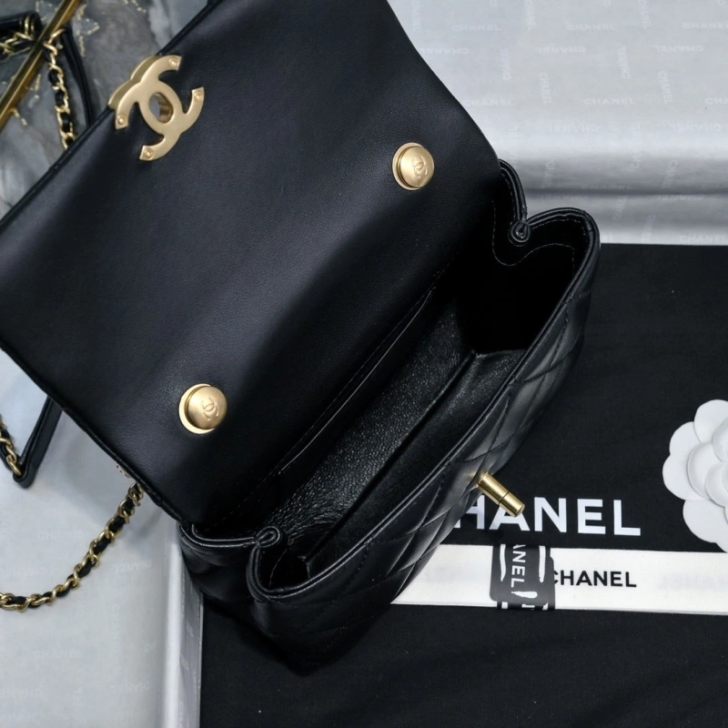 Ch**el woc bags 4017-2131