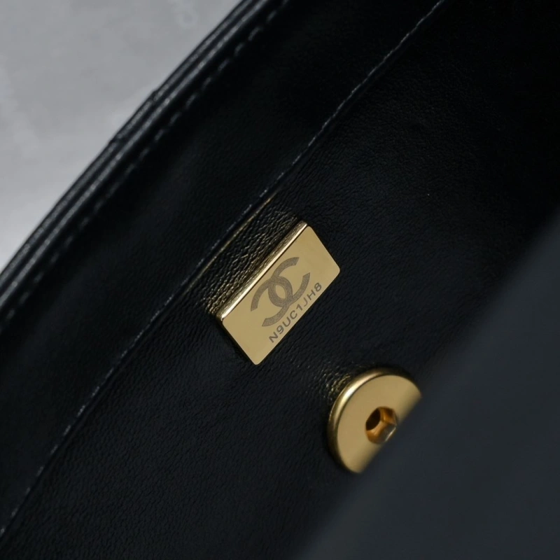 Ch**el woc bags 4017-2135