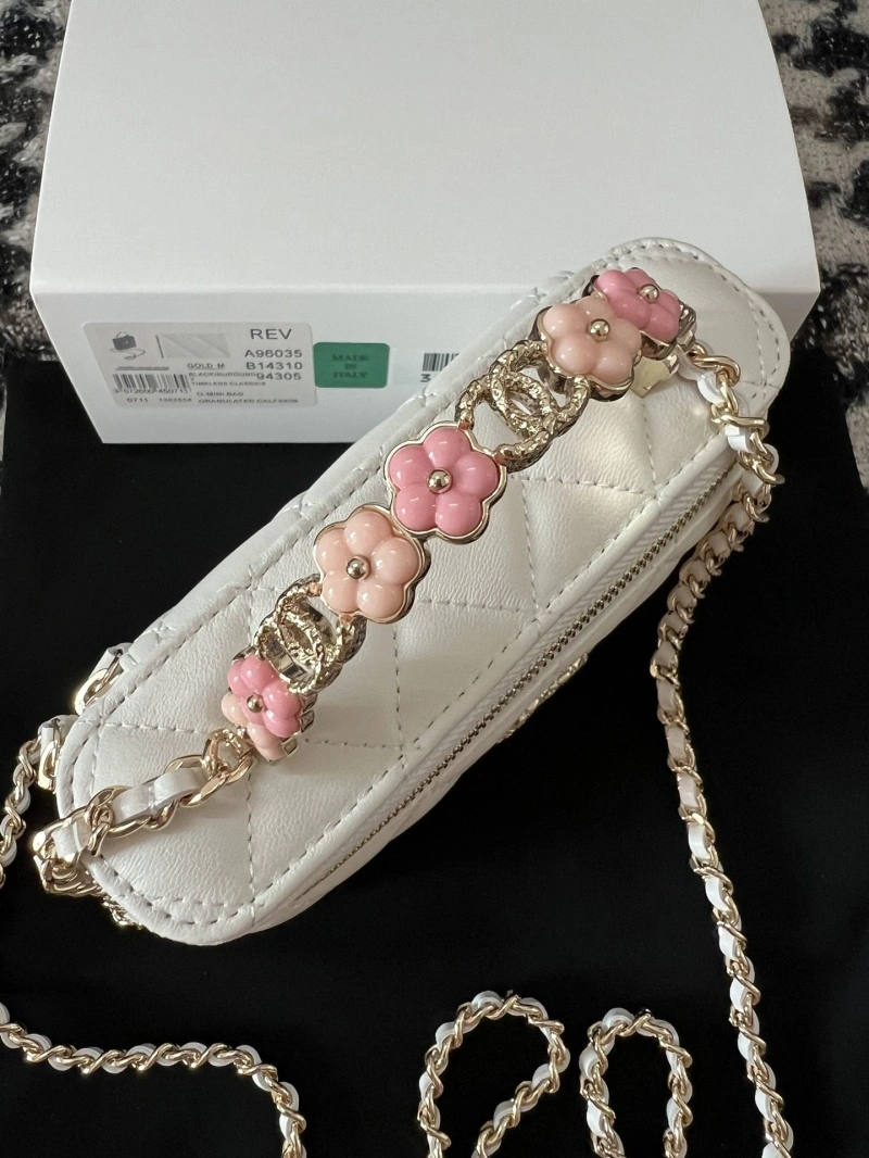 Ch**el cosmetic bags 4017-2236