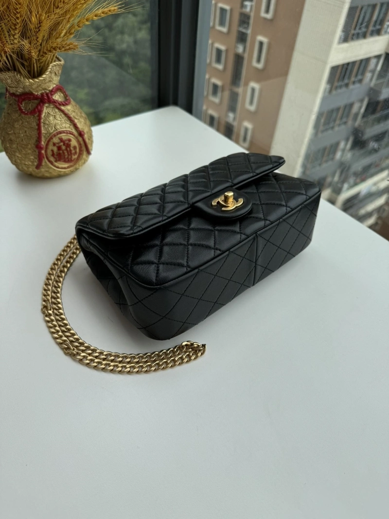 Ch**el cf series bags 4017b-0198