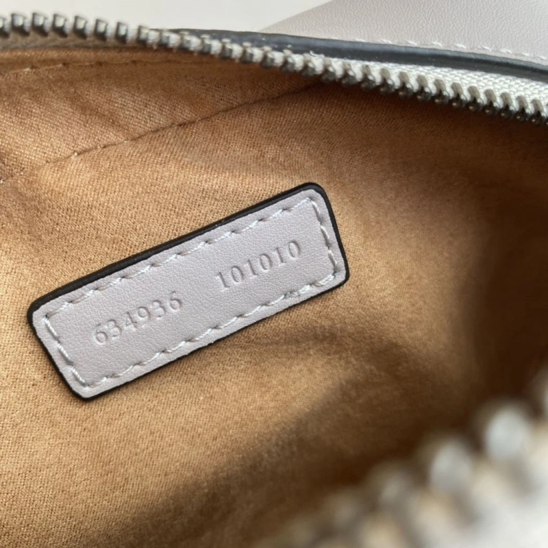 Gvc*1 satchel bags 4032-0096