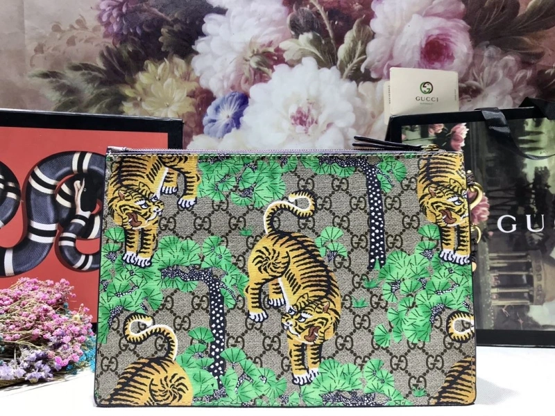 Gvc*1 clutch bags 4032-0180