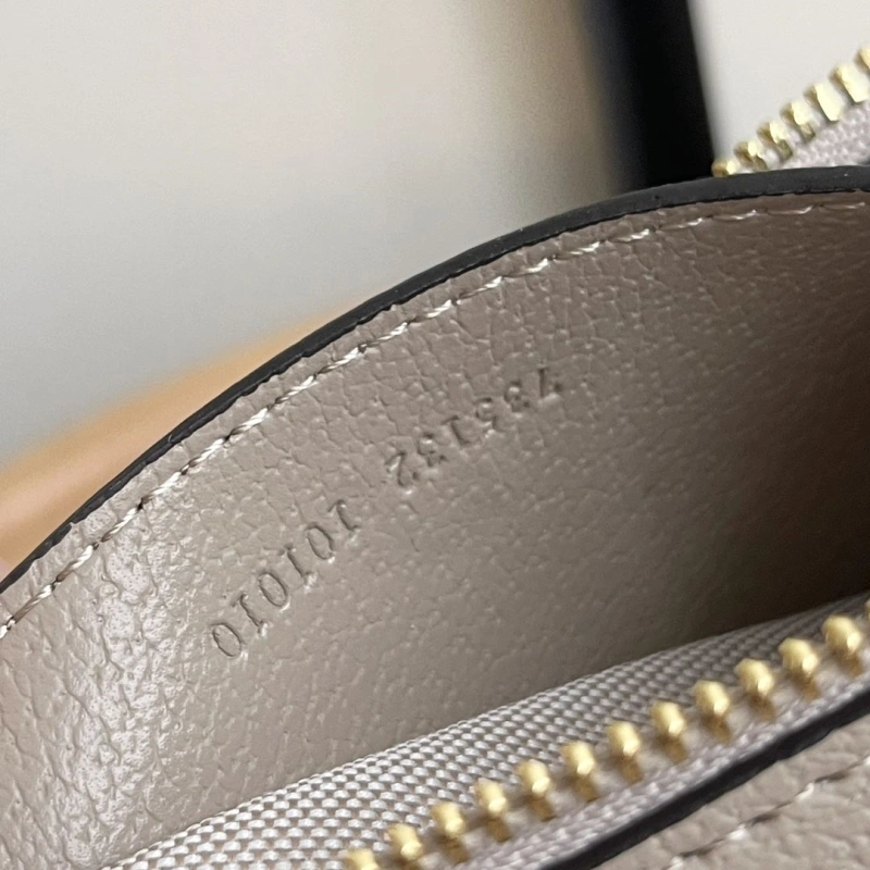 Gvc*1 satchel bags 4032-0213