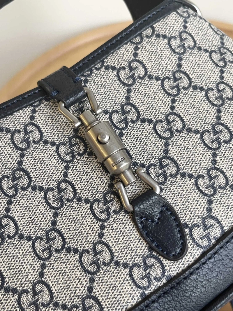 Gvc*1 top handle bags 4032-0358