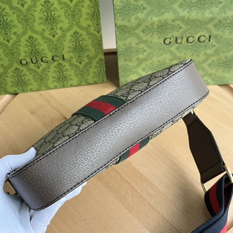 Gvc*1 satchel bags 4032-0379