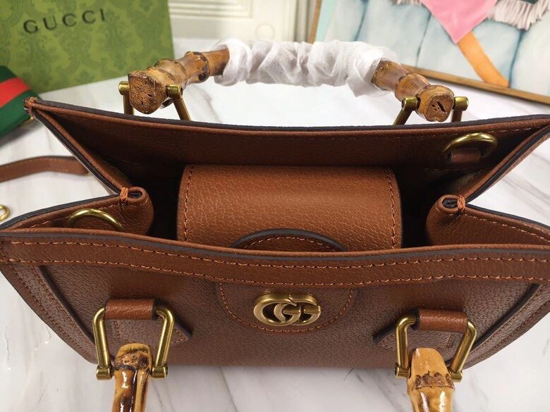 Gvc*1 top handle bags 4032-0461