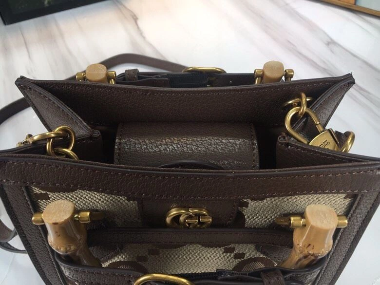 Gvc*1 top handle bags 4032-0464