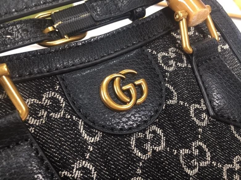 Gvc*1 top handle bags 4032-0466