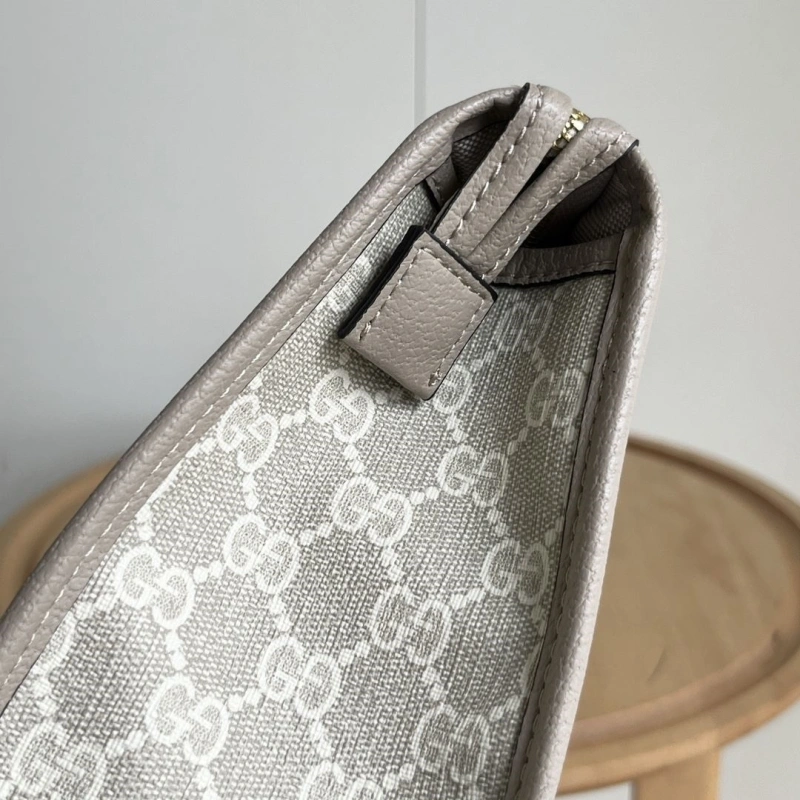 Gvc*1 clutch bags 4032-0615