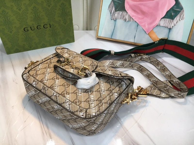 Gvc*1 satchel bags 4032-0760