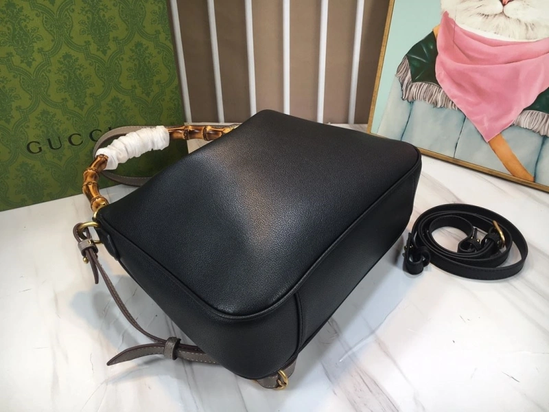 Gvc*1 top handle bags 4032-0954