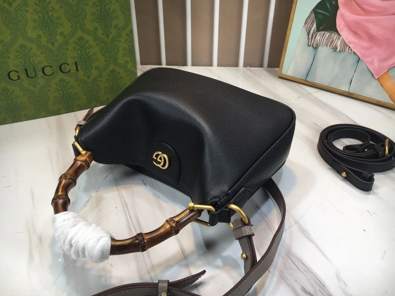 Gvc*1 top handle bags 4032-0957