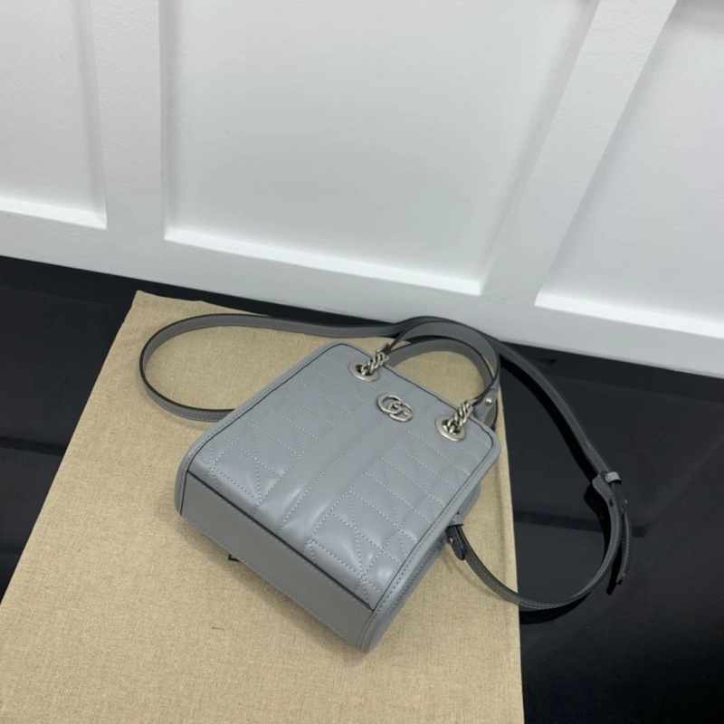 Gvc*1 top handle bags 4033-0168