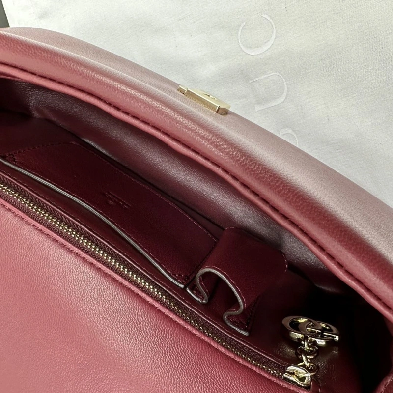 Gvc*1 top handle bags 4034a-0016