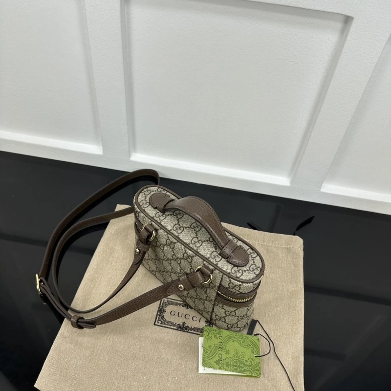 Gvc*1 cosmetic bags 4034a-0071