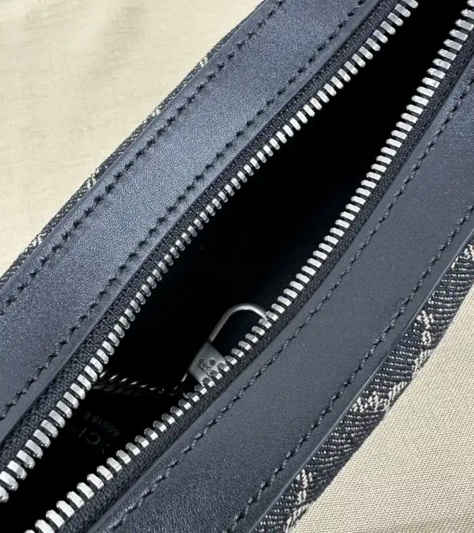 Gvc*1 top handle bags 4034g-0009