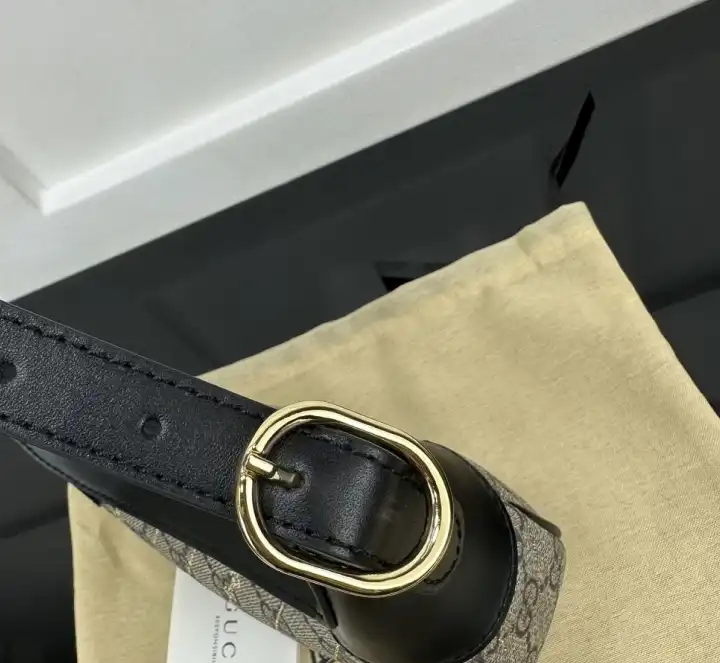 Gvc*1 top handle bags 4034g-0035