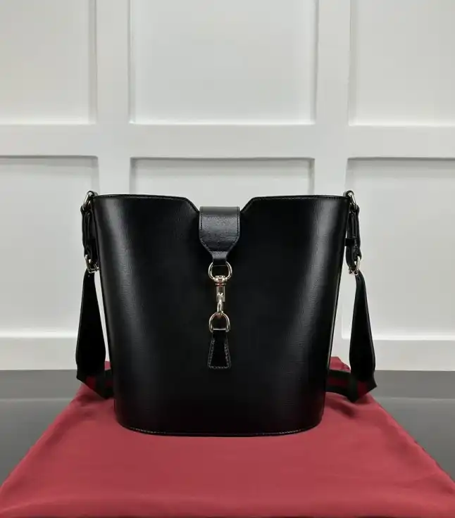 Gvc*1 bucket bags 4034g-0058