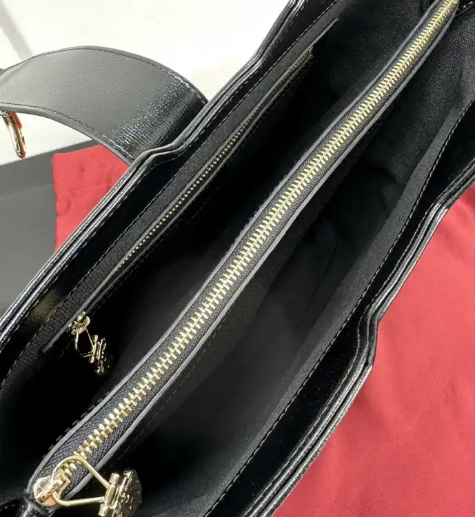 Gvc*1 bucket bags 4034g-0058