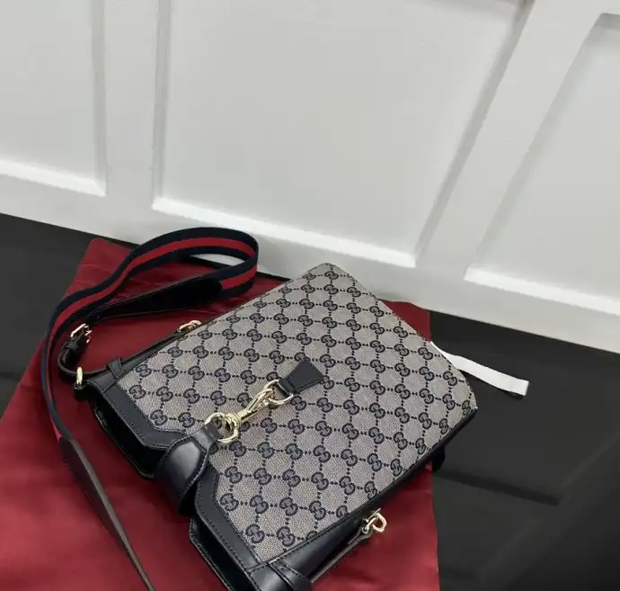 Gvc*1 bucket bags 4034g-0070