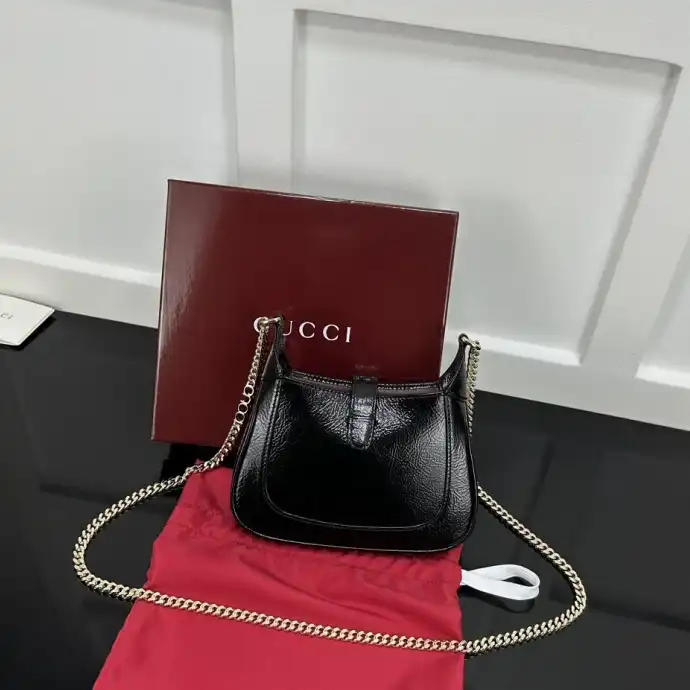 Gvc*1 satchel bags 4034h-0001