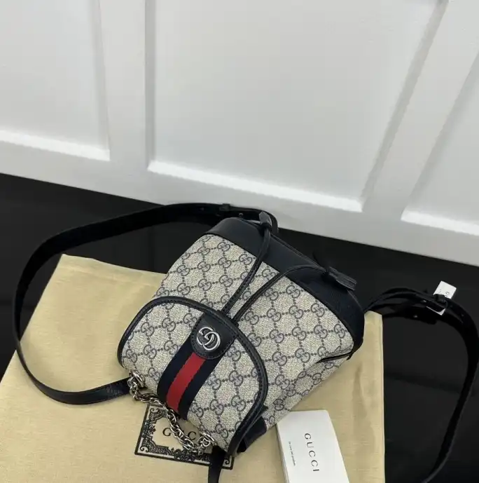 Gvc*1 backpacks 4034h-0003