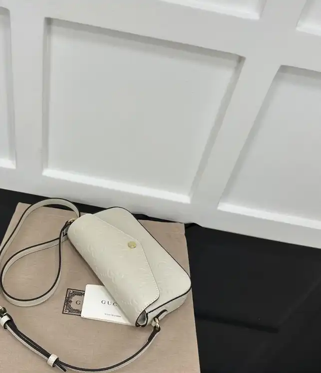 Gvc*1 satchel bags 4034h-0062