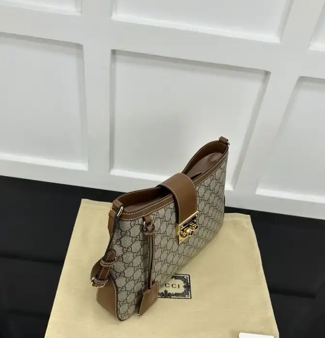 Gvc*1 satchel bags 4034h-0098