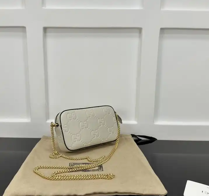 Gvc*1 satchel bags 4034h-0100