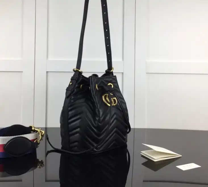 Gvc*1 bucket bags 4034h-0135