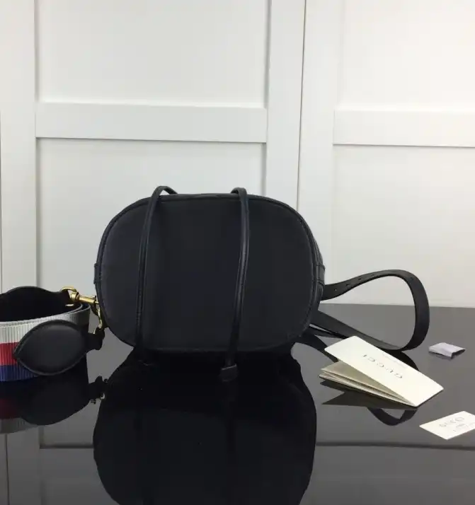 Gvc*1 bucket bags 4034h-0135