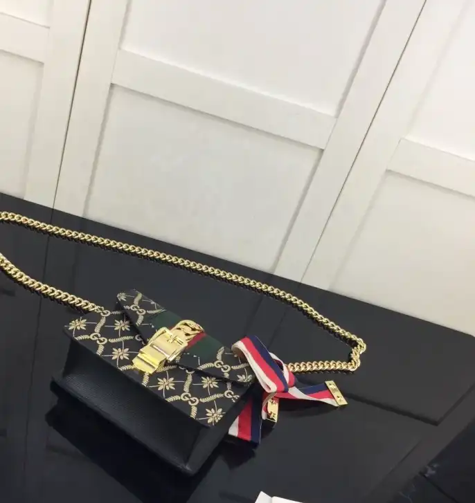 Gvc*1 satchel bags 4034h-0137
