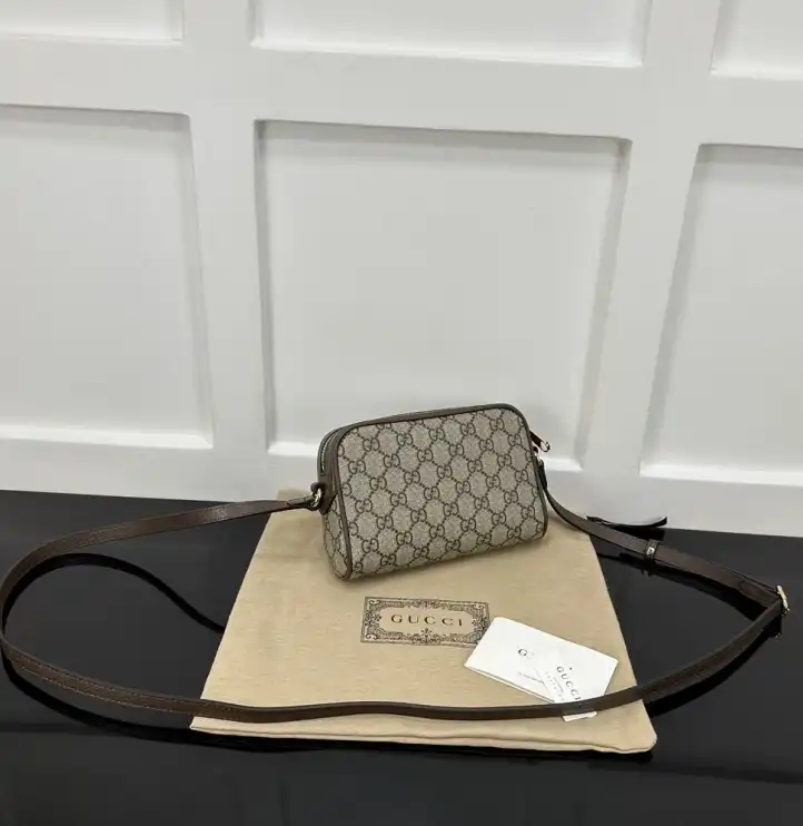 Gvc*1 satchel bags 4034h-0151
