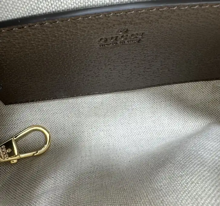 Gvc*1 satchel bags 4034h-0151