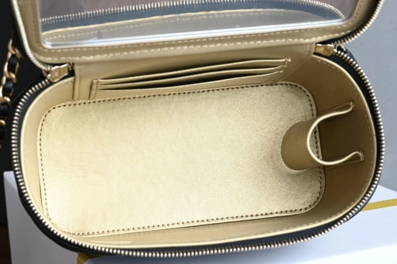 Ch**el cosmetic bags 4035f-0011