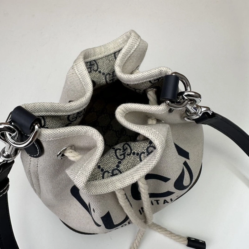 Gvc*1 bucket bags 4036-0043