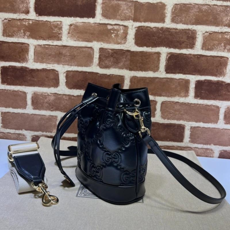 Gvc*1 bucket bags 4036-0480
