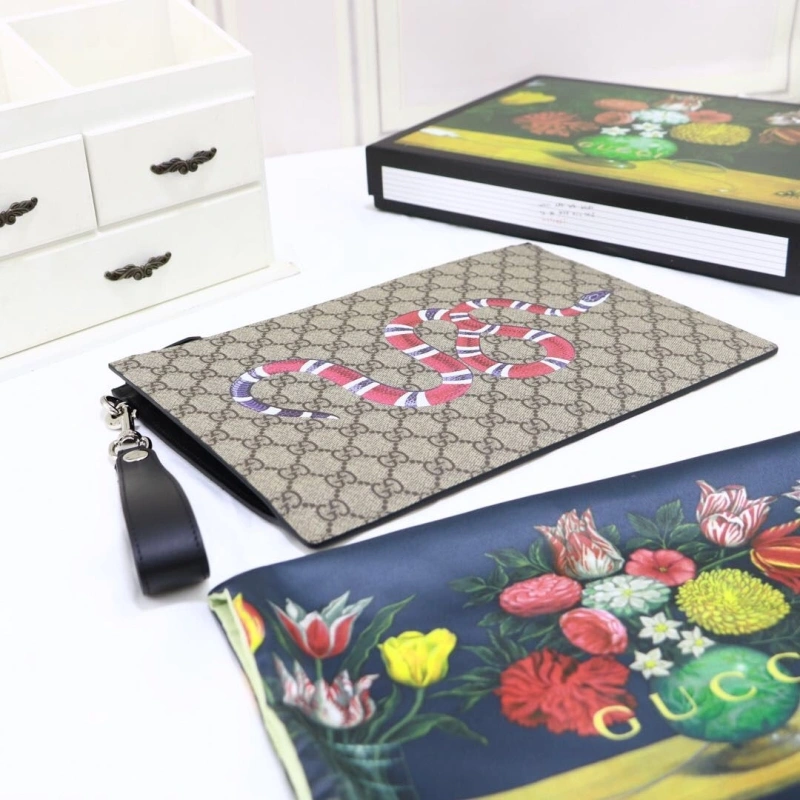 Gvc*1 clutch bags 4036-0686