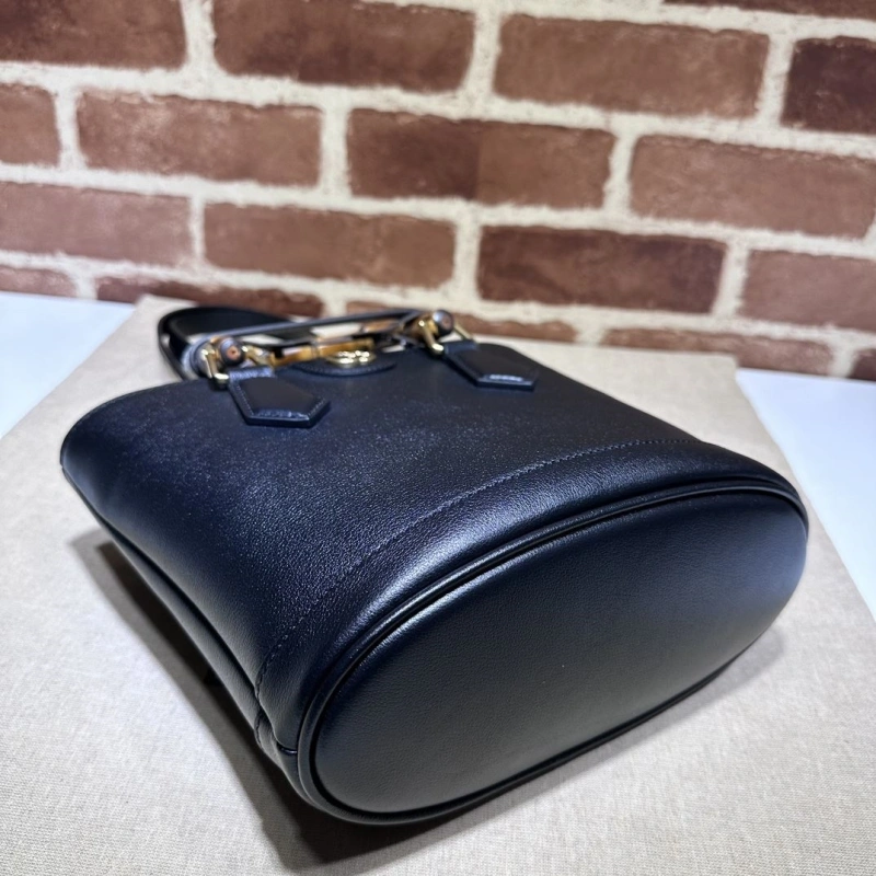Gvc*1 top handle bags 4036-0813