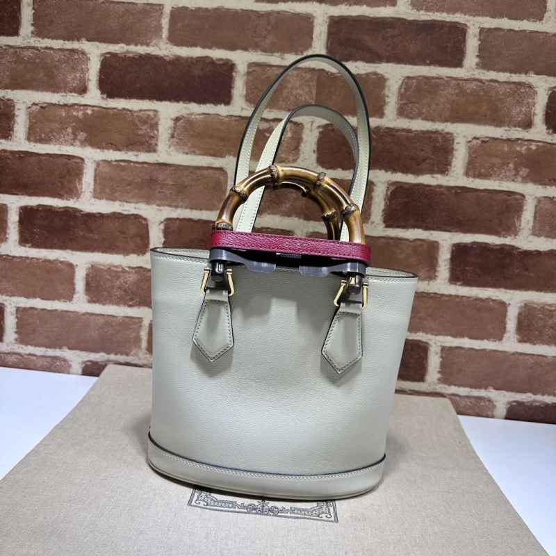 Gvc*1 top handle bags 4036-0814