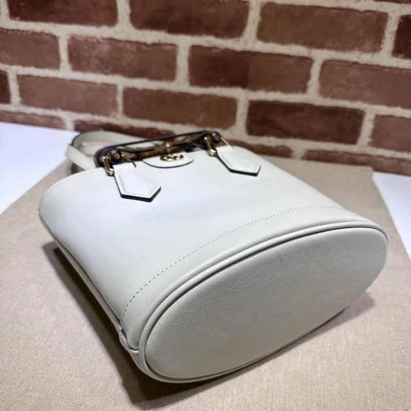 Gvc*1 top handle bags 4036-0814
