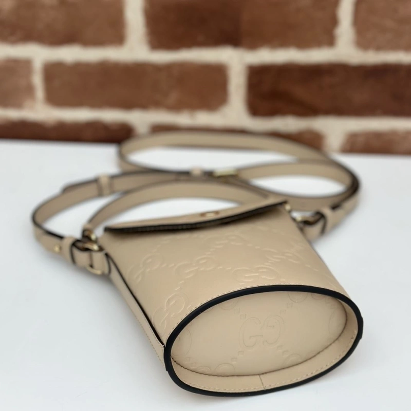 Gvc*1 top handle bags 4036-0891