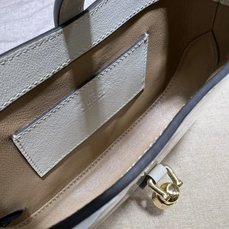 Gvc*1 top handle bags 4036-0932