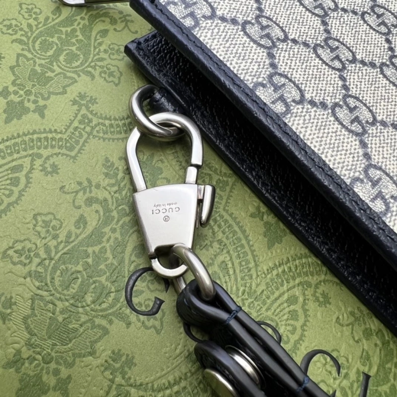 Gvc*1 clutch bags 4036b-0033