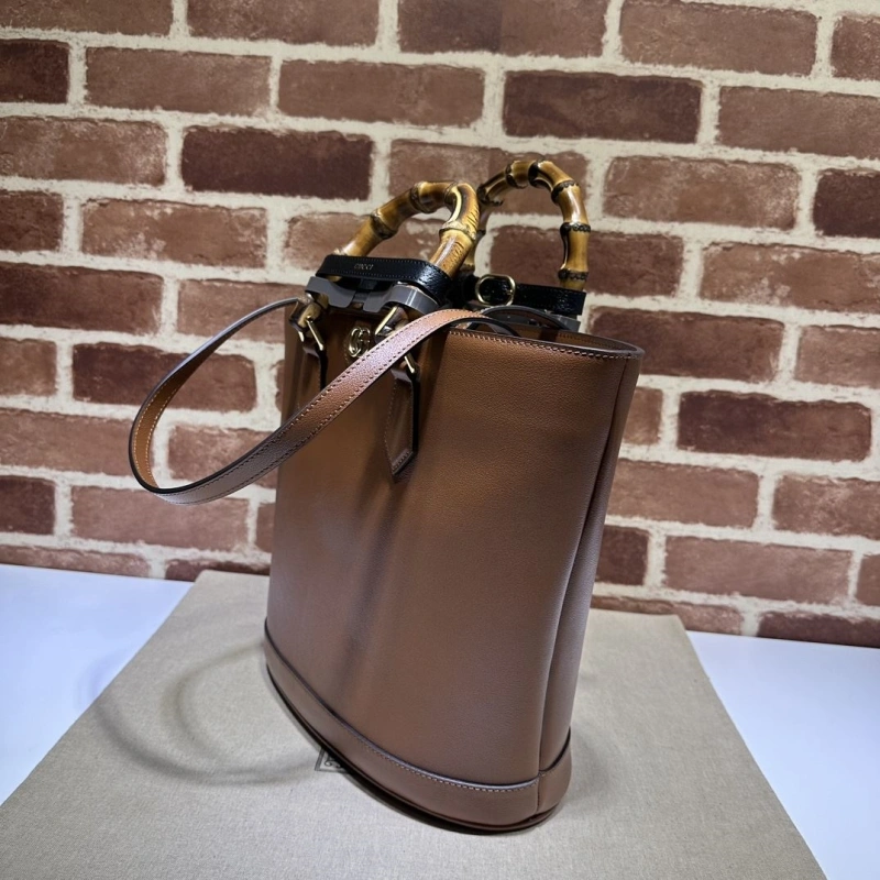 Gvc*1 bucket bags 4036b-0411