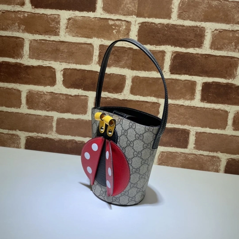 Gvc*1 bucket bags 4036b-0422