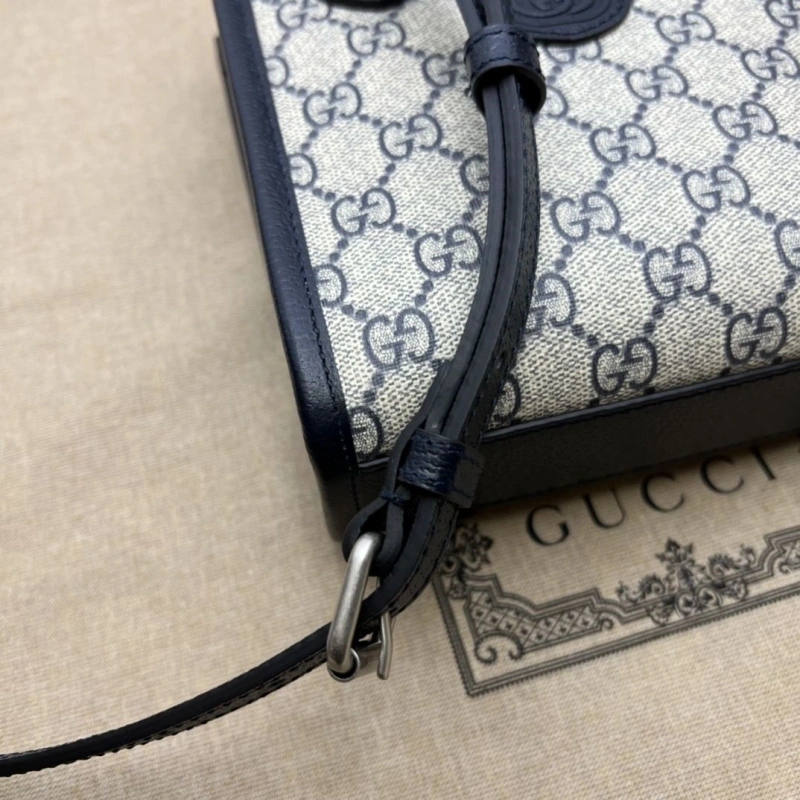 Gvc*1 top handle bags 4036b-0711