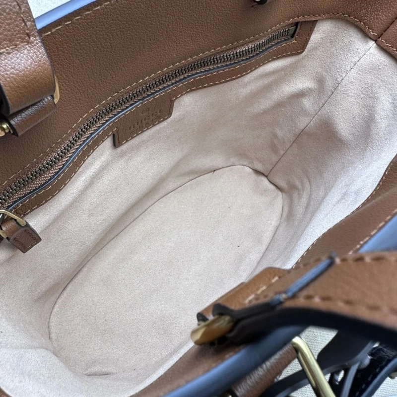Gvc*1 bucket bags 4036b-0820
